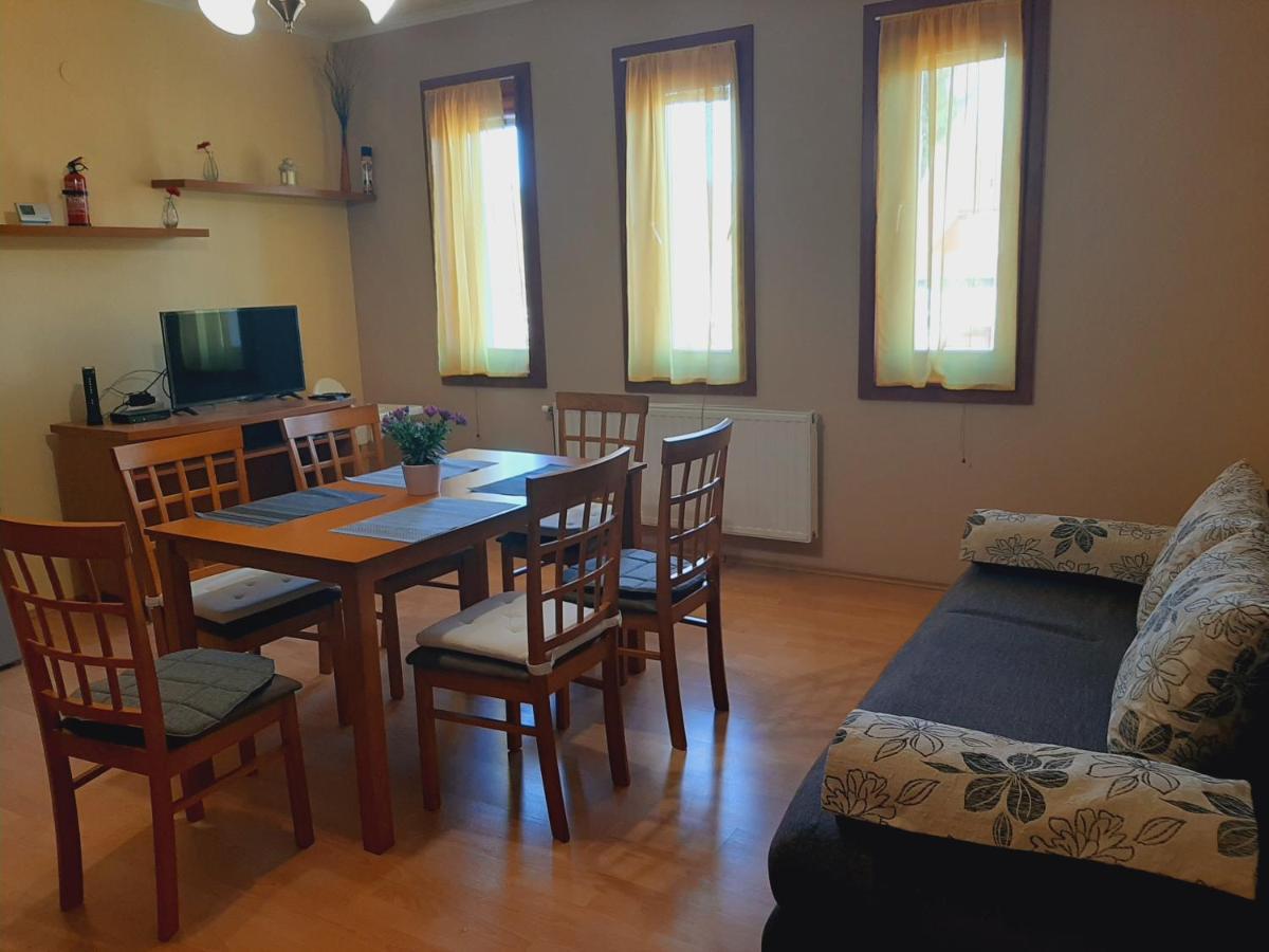 Aqua Apartman Gyula Exterior foto