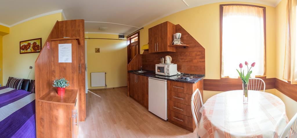 Aqua Apartman Gyula Exterior foto