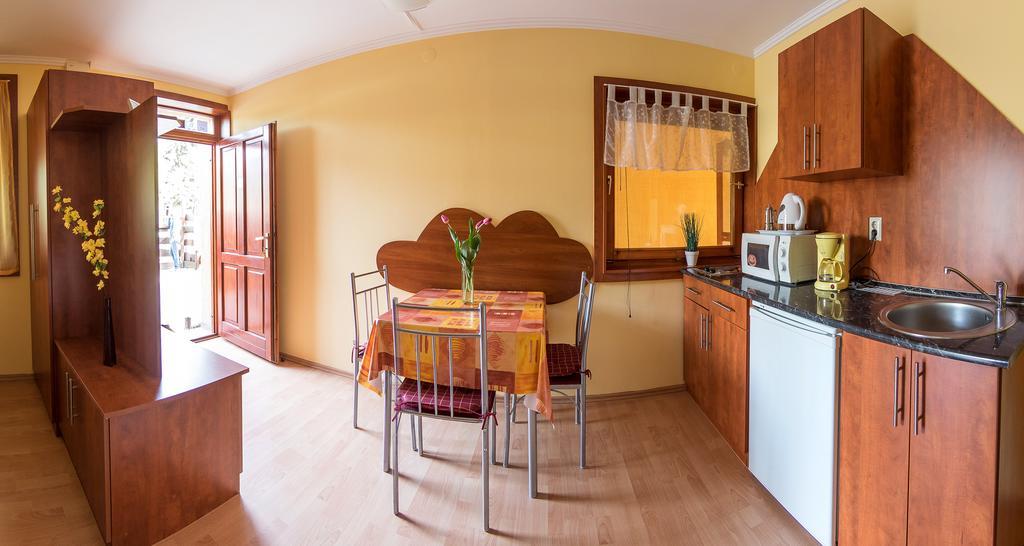 Aqua Apartman Gyula Exterior foto